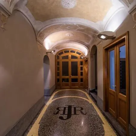 Hotel Agape Elegante In Pieno Centro Turín